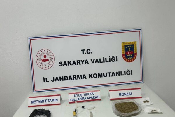 Sakarya’da uyuşturucu operasyonları kapsamında 3 şüpheli tutuklandı haberi