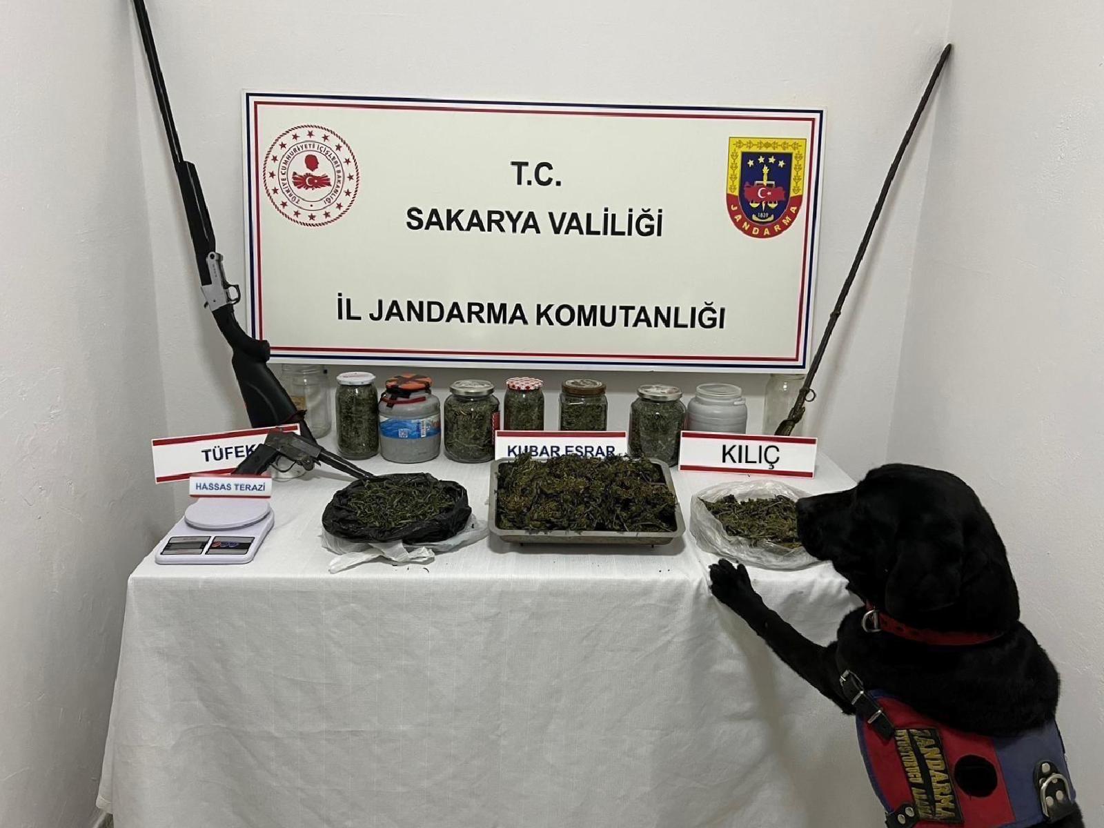 sakaryada-uyusturucu-operasyonunda-1-supheli-yakalandi-52knk8bT.jpg