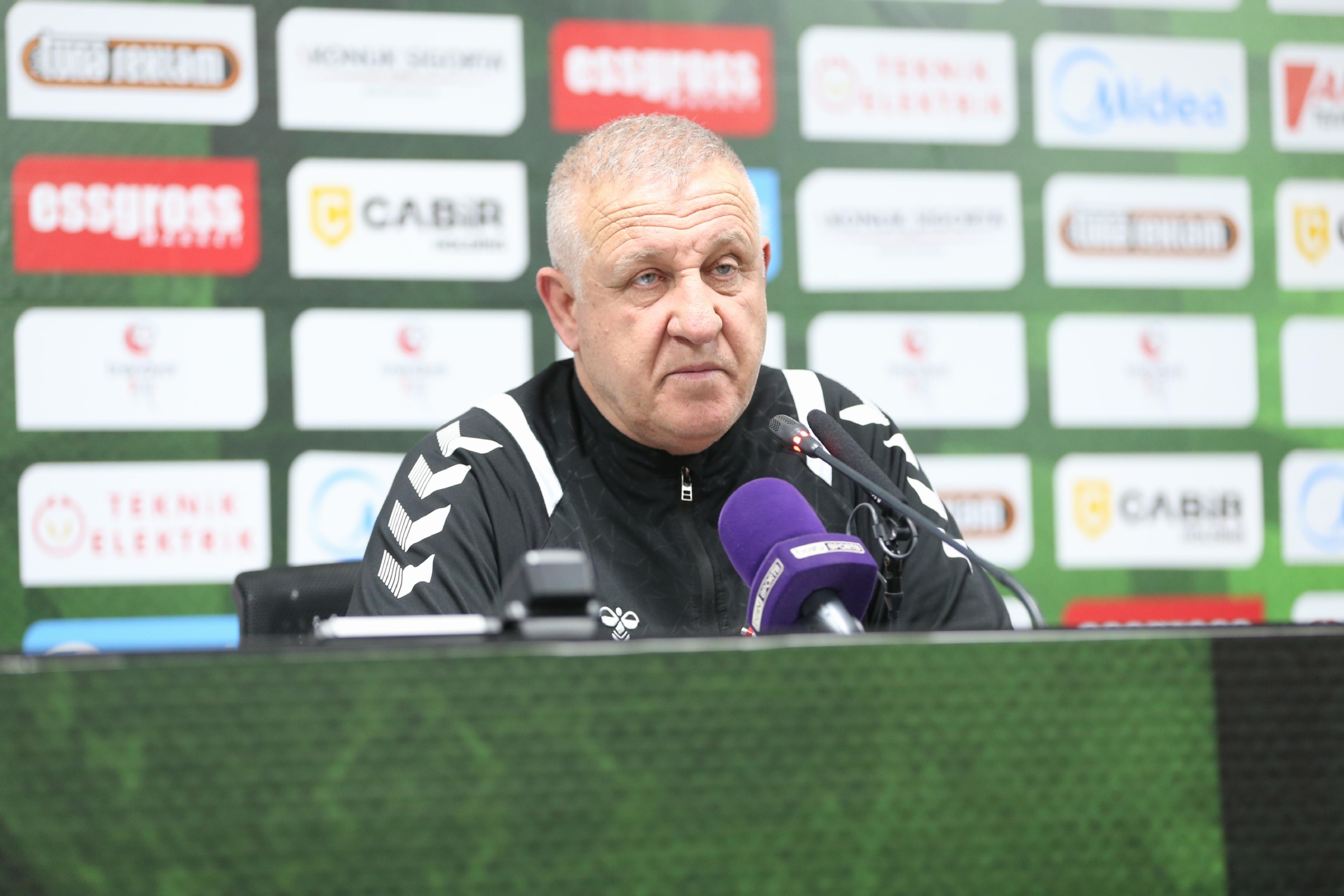 sakaryaspor-manisa-fk-macinin-ardindan-haberi-MXETnUJh.jpg