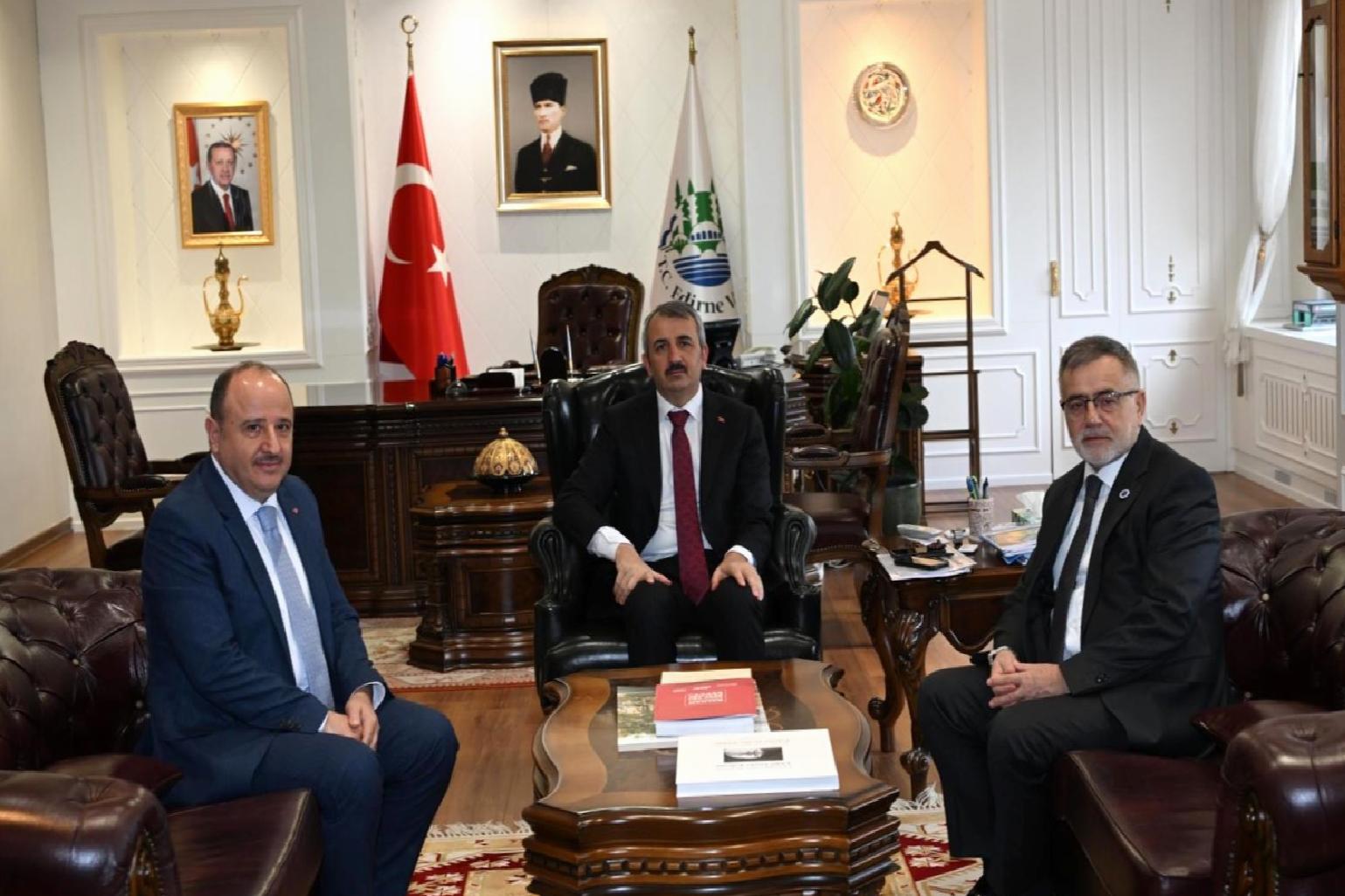 tdv-genel-muduru-turan-edirnede-ziyaretlerde-bulundu-haberi-aNJRxxj1.jpg