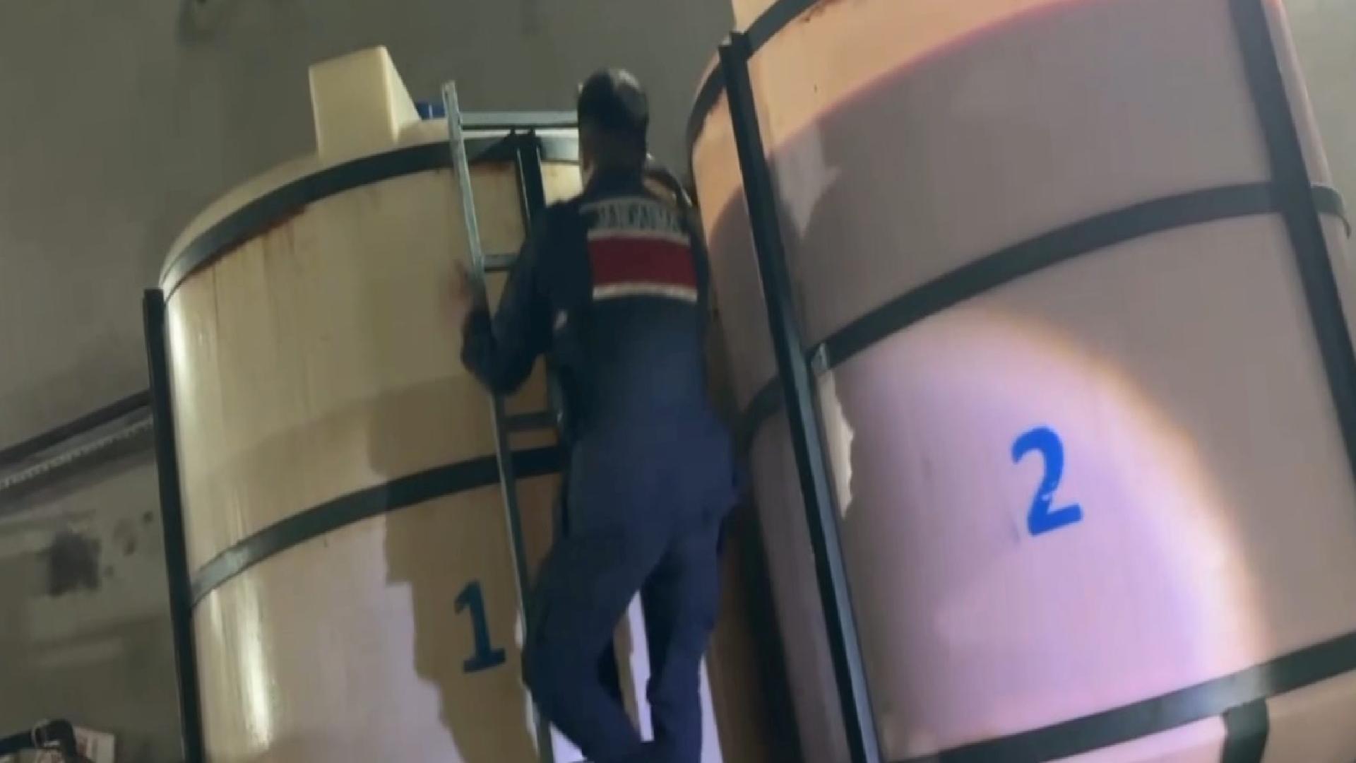 tekirdagda-25-ton-sahte-deterjan-ele-gecirildi-haberi-SckOLPh9.jpg