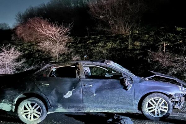 Tekirdağ’da bariyere çarpan otomobildeki çocuk öldü, 2 kişi yaralandı haberi