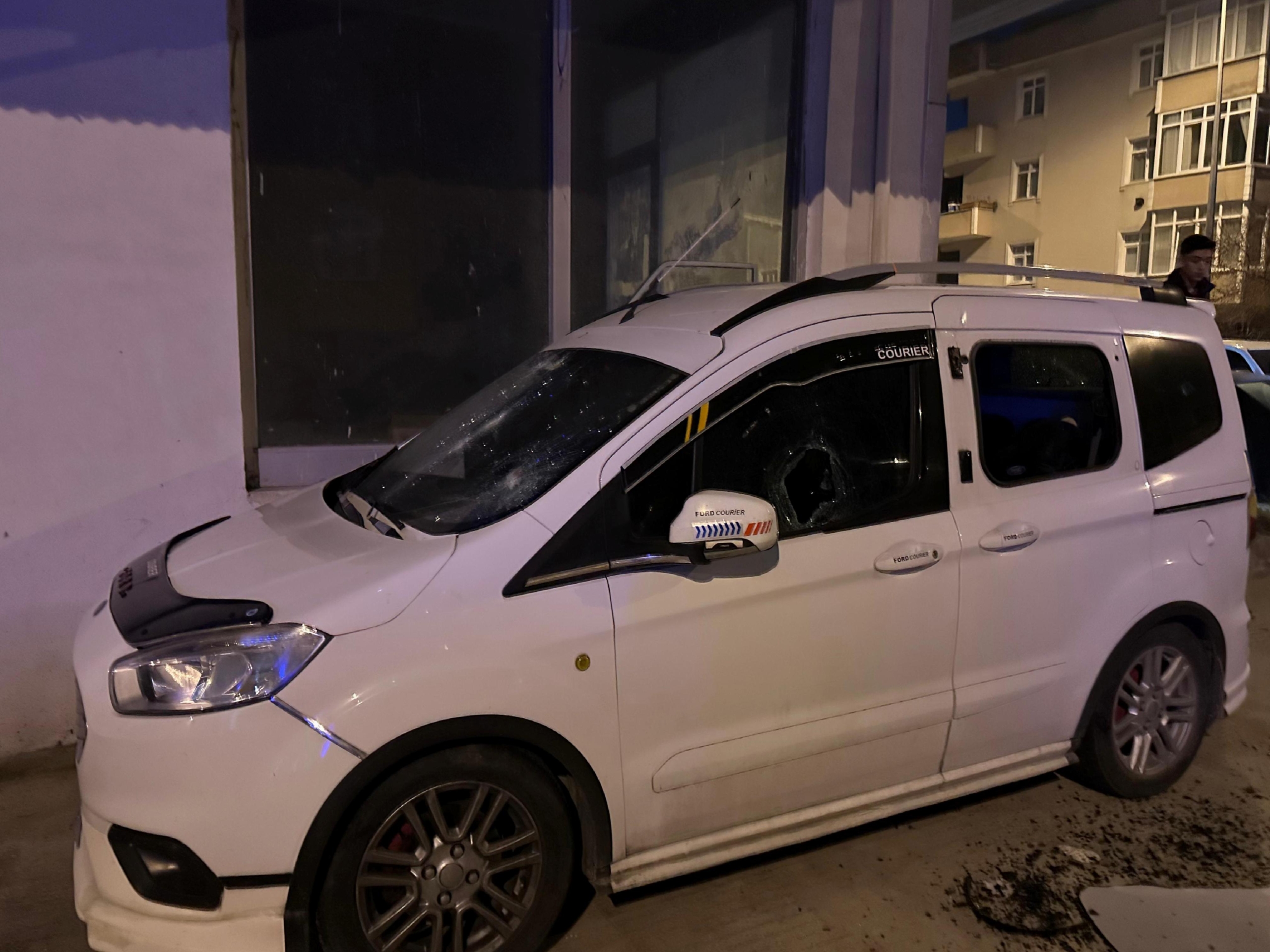 tekirdagda-husumetlisinin-aracina-zarar-veren-supheli-gozaltina-alindi-8ql5Hp4S.jpg