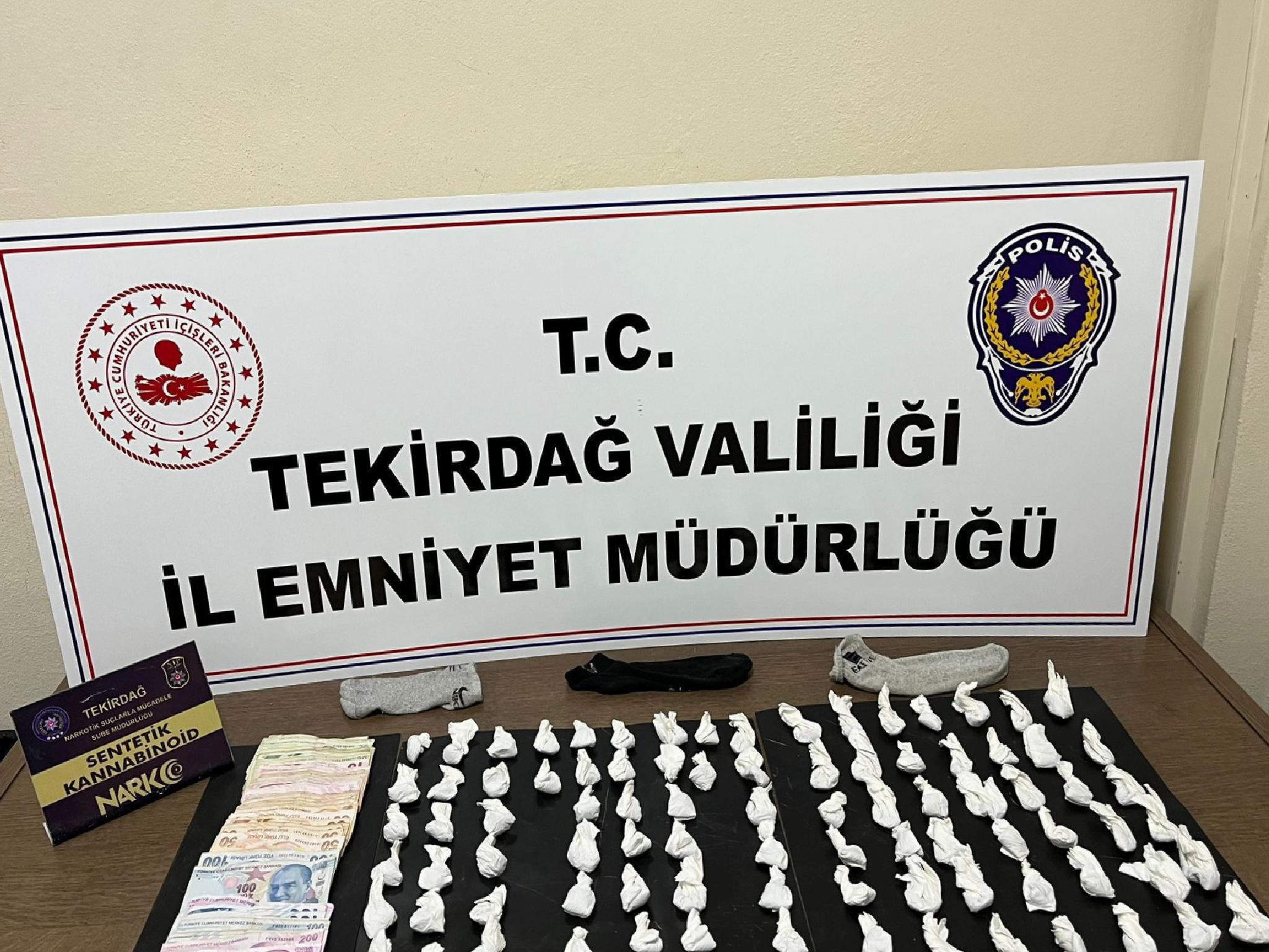 tekirdagda-uyusturucu-operasyonu-kapsaminda-yakalanan-9-supheli-tutuklandi-haberi-7j1mCHA6.jpg