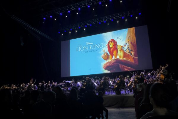 “The Lion King” filmi orkestra eşliğinde sanatseverlerle buluştu haberi