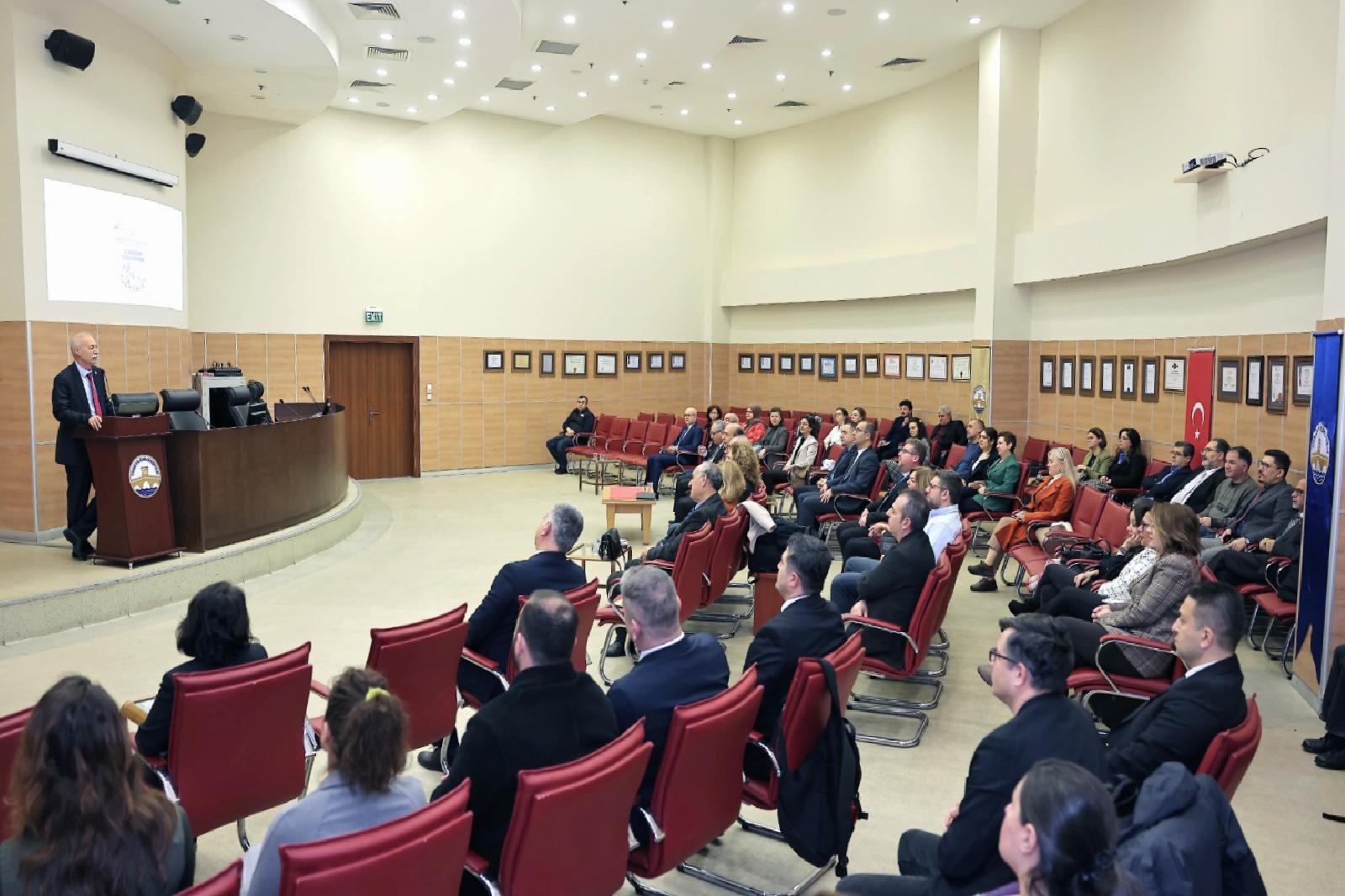tude-arastirma-ve-uygulama-merkezleri-calistayi-duzenlendi-haberi-xqC8Ihbq.jpg