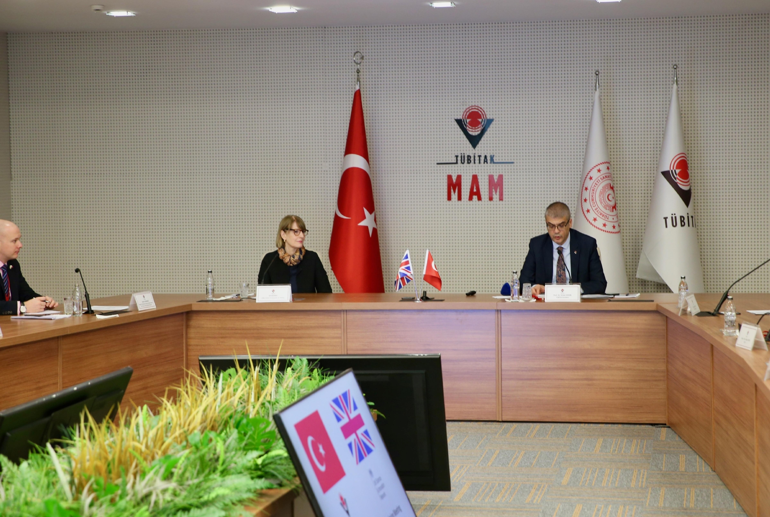 turkiye-birlesik-krallik-bilim-ve-inovasyon-haftasi-kocaelide-basladi-haberi-GacJrt15.jpg
