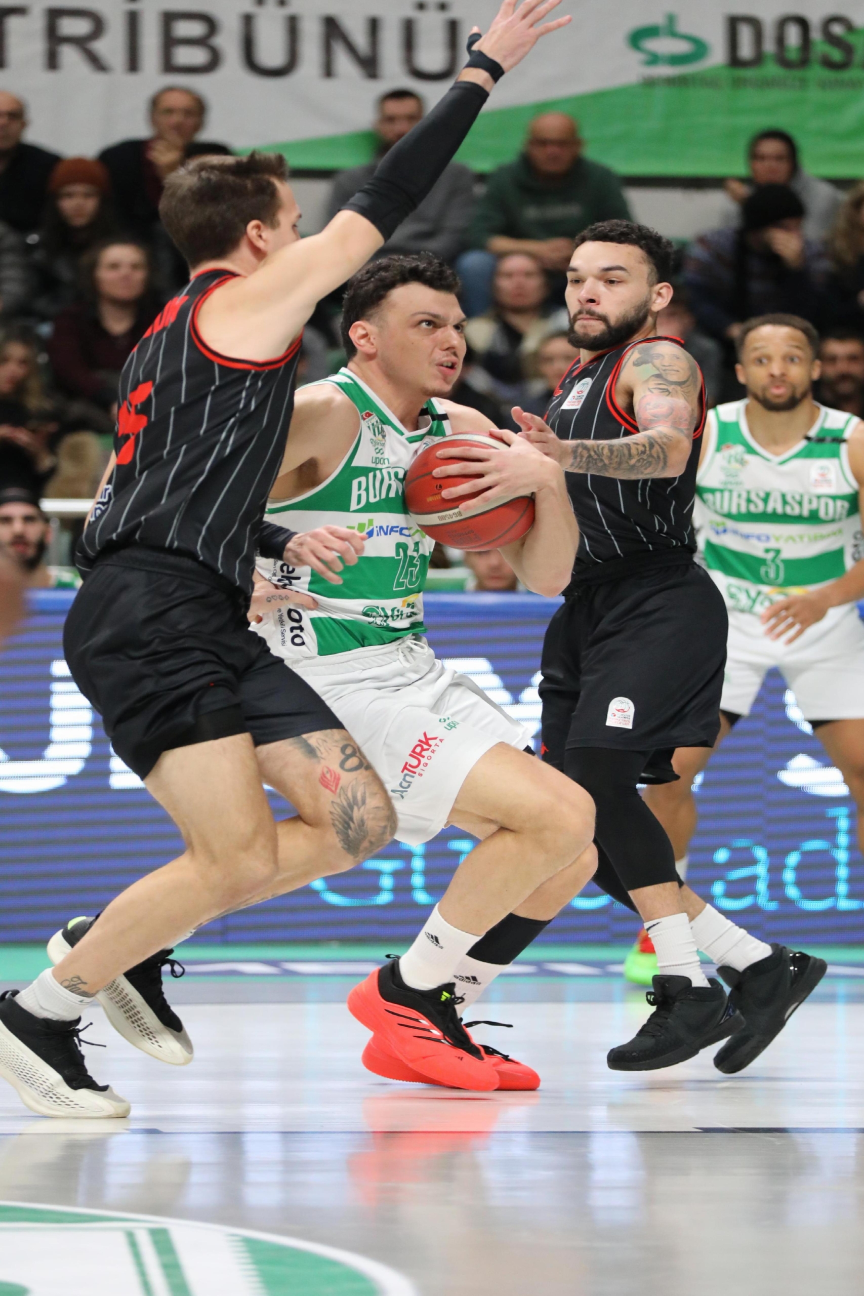 turkiye-sigorta-basketbol-super-ligi-haberi-4QB8M4wX.jpg