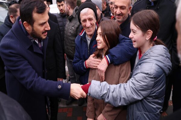AK Parti İstanbul İl Başkanı Özdemir bazı ilçelere ziyarette bulundu haberi