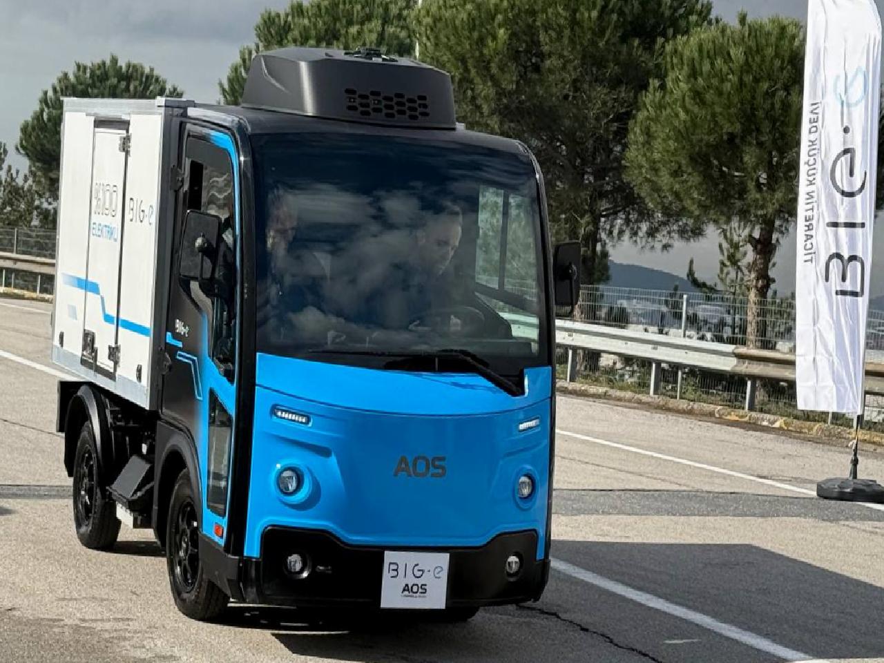 anadolu-isuzunun-elektrikli-kucuk-kamyonu-bigenin-seri-uretimi-basladi-haberi-M3ypdZsz.jpg
