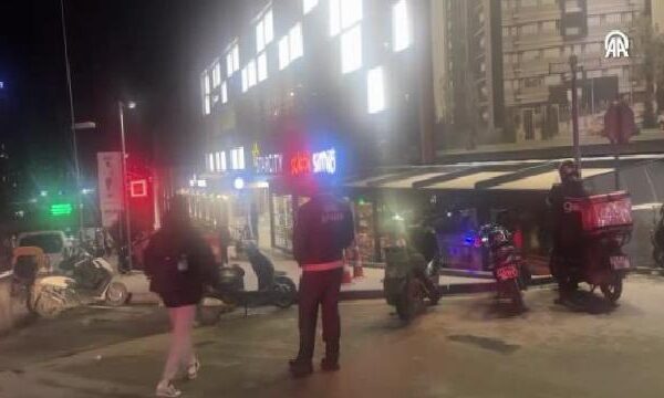 Bahçelievler’de silahlı saldırıya uğrayan kişi yaralandı haberi