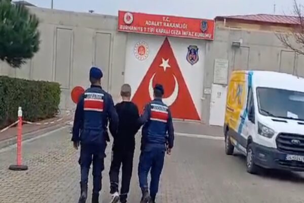 Balıkesir’de 32 yıl kesinleşmiş hapis cezası bulunan firari hükümlü yakalandı haberi