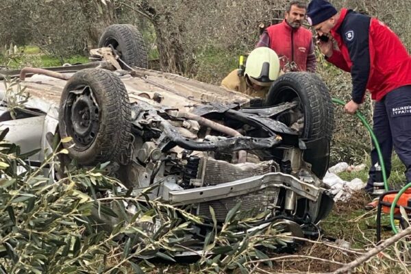 Balıkesir’de devrilen otomobildeki 2 kişi öldü haberi