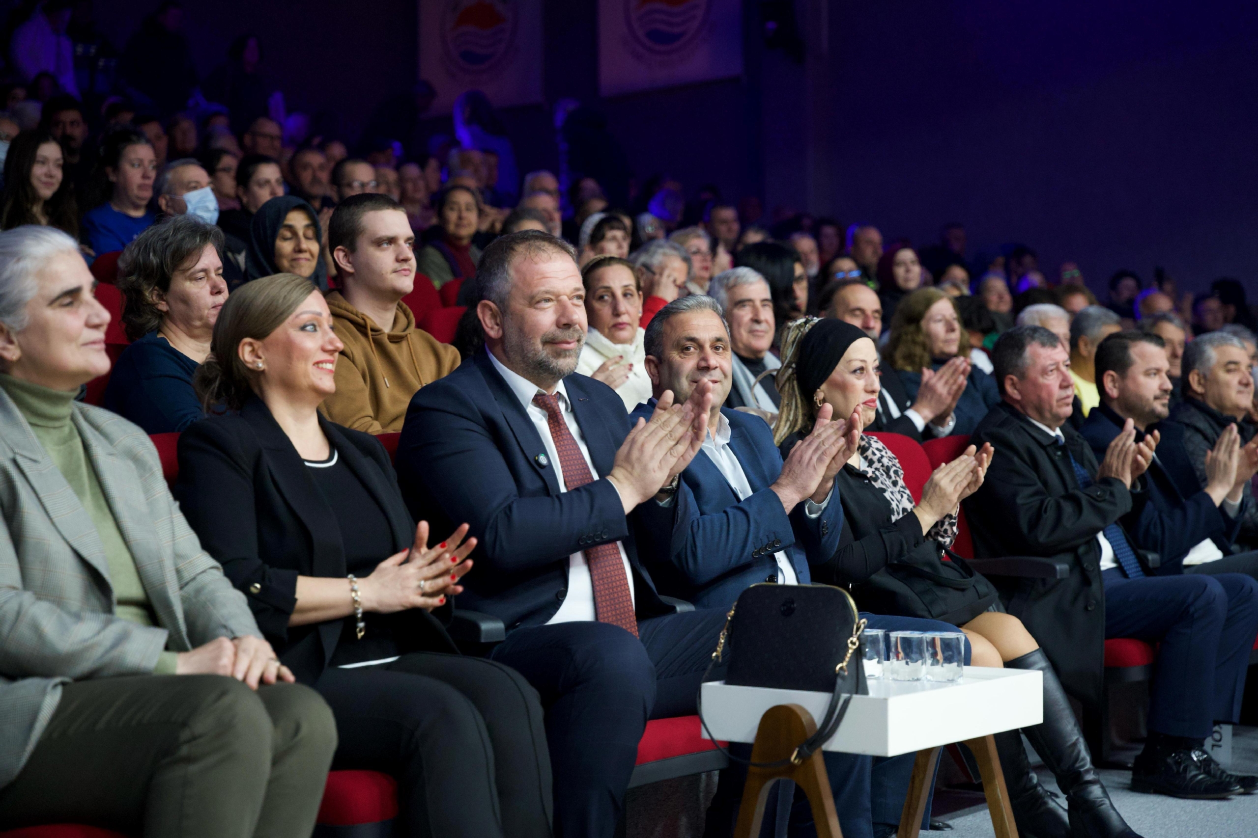 balikesirde-nuri-bozyel-kultur-merkezi-torenle-acildi-haberi-NaAbMQMn.jpg
