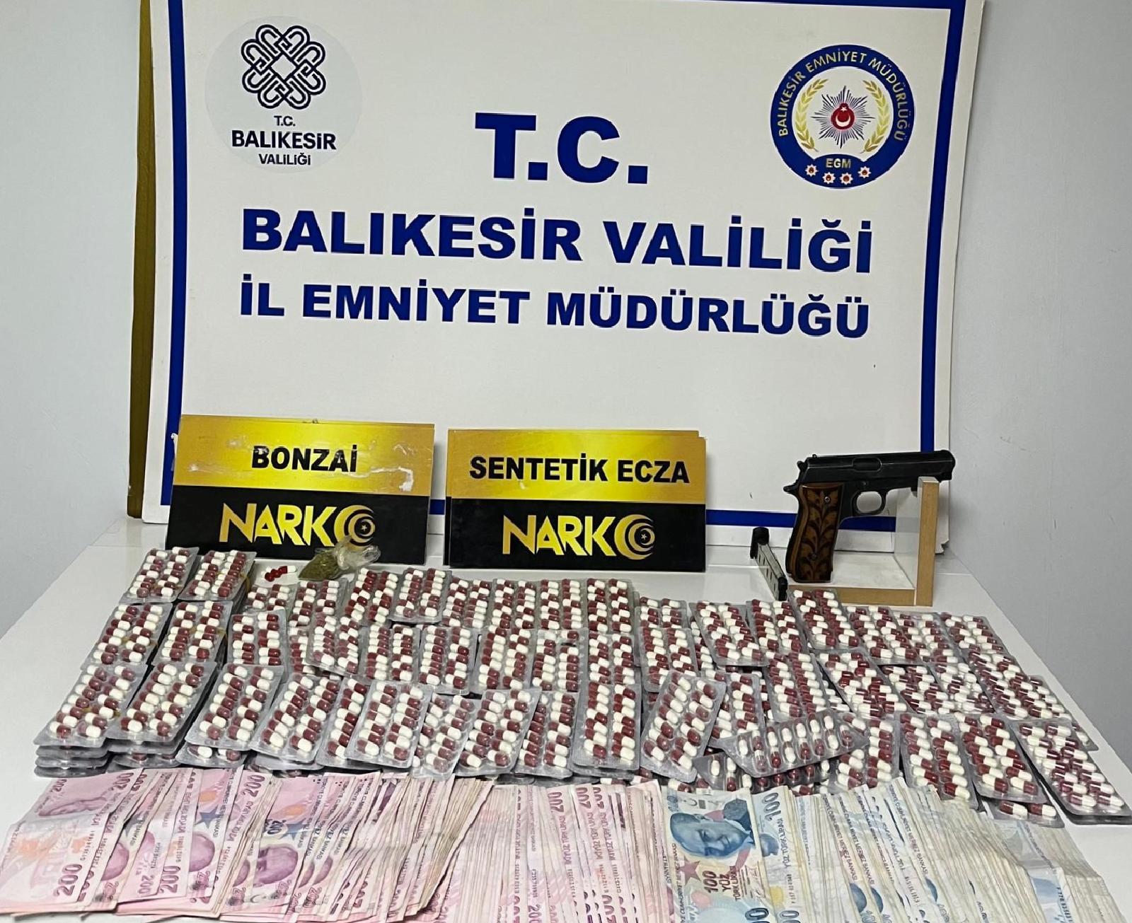 balikesirde-uyusturucu-operasyonunda-2-supheli-yakalandi-haberi-mNslcvkH.jpg