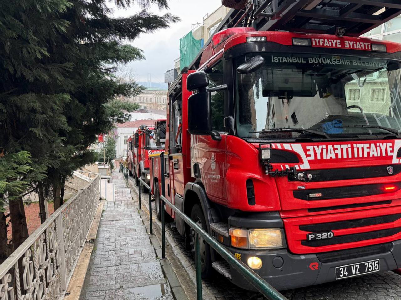 besiktasta-6-katli-binada-cikan-yangin-sonduruldu-haberi-RV9BXIxV.jpg