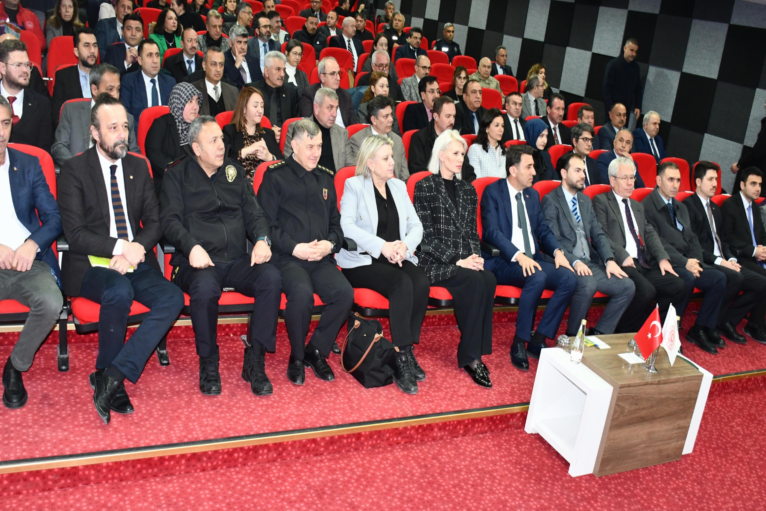 bilecikte-bebka-tarafindan-tr41-bolge-plani-bilecik-il-tanitim-toplantisi-yapildi-haberi-ZQTlhqs1.jpg