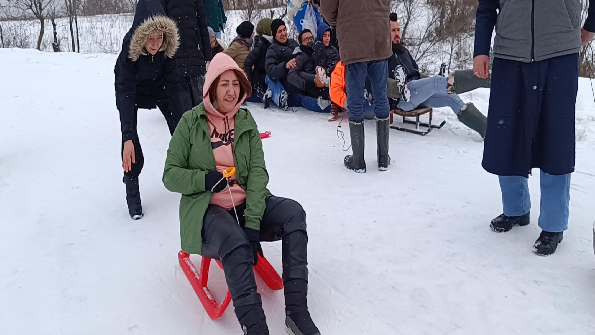 bilecikte-kizak-festivali-yapildi-haberi-XIckYsVO.jpg