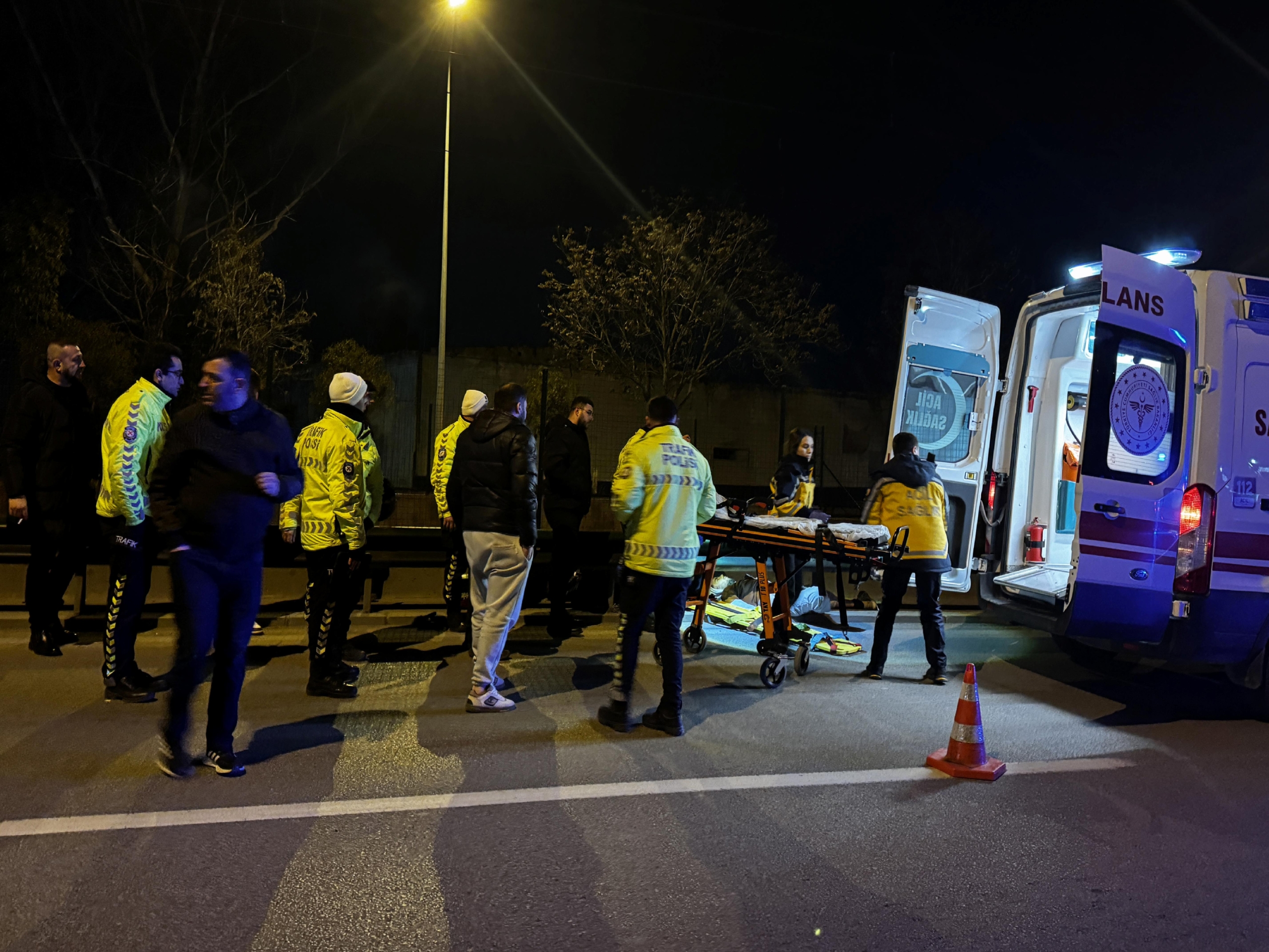 bursada-bariyerlere-carpan-motosiklet-surucusu-agir-yaralandi-haberi-IJFTU8KX.jpg