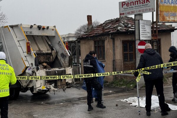 Bursa’da çöp kamyonunun çarptığı kadın öldü haberi