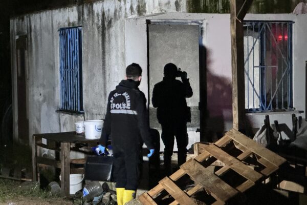 Bursa’da sobaya dökülen benzinin parlaması sonucu 1 kişi öldü, 1 kişi yaralandı haberi