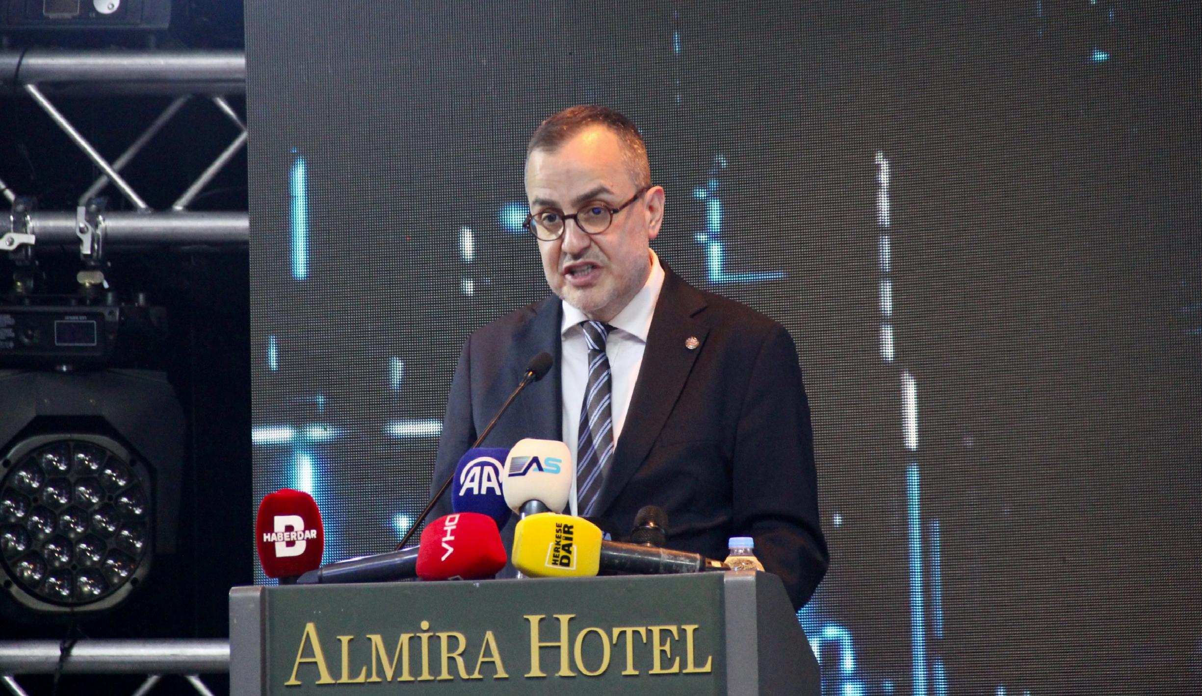bursada-teknoloji-zirvesi-basladi-haberi-mrcwL1dr.jpg