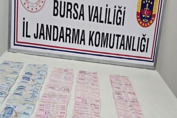 Bursa’da telefonda kendisini “polis” olarak tanıtıp dolandırıcılık yapan şüpheli yakalandı haberi