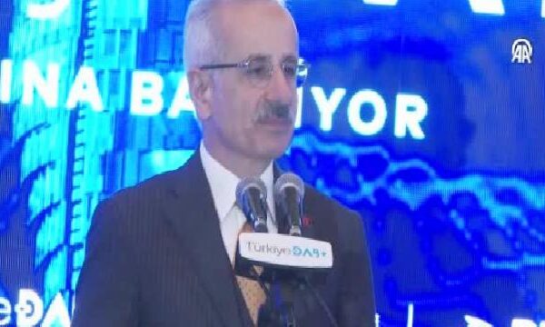 Çamlıca Kulesi’ni ziyaret edenlerin sayısı 2,2 milyona ulaştı haberi