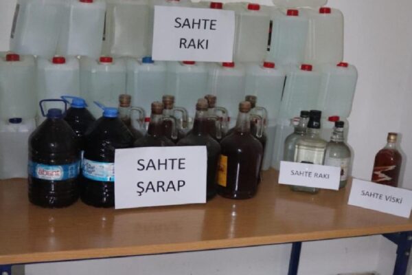 Çanakkale’de 240 litre sahte içki ele geçirildi haberi