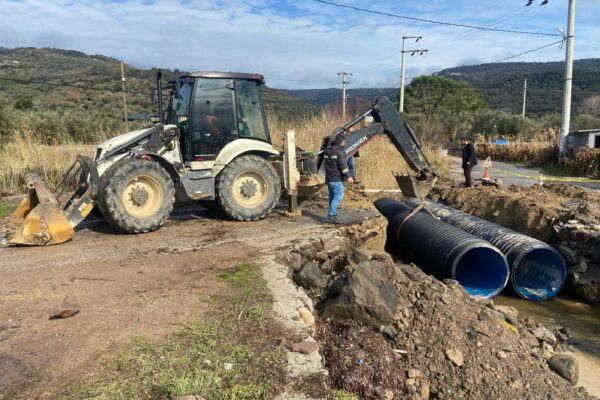 Çanakkale’de sağanak nedeniyle yıkılan köprünün yapımına başlandı haberi