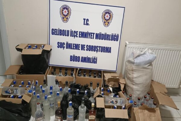 Çanakkale’de sahte alkol operasyonunda 2 şüpheli yakalandı haberi