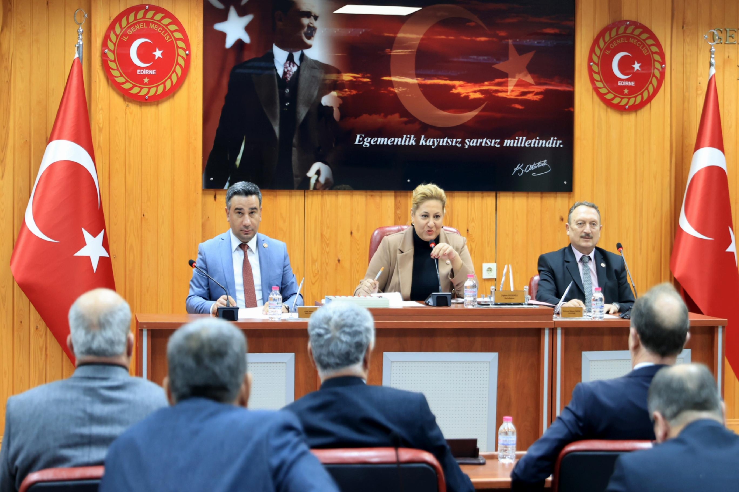 edirne-il-genel-meclisinden-afad-gonullusu-olunmasi-cagrisi-haberi-rV3rluVD.jpg