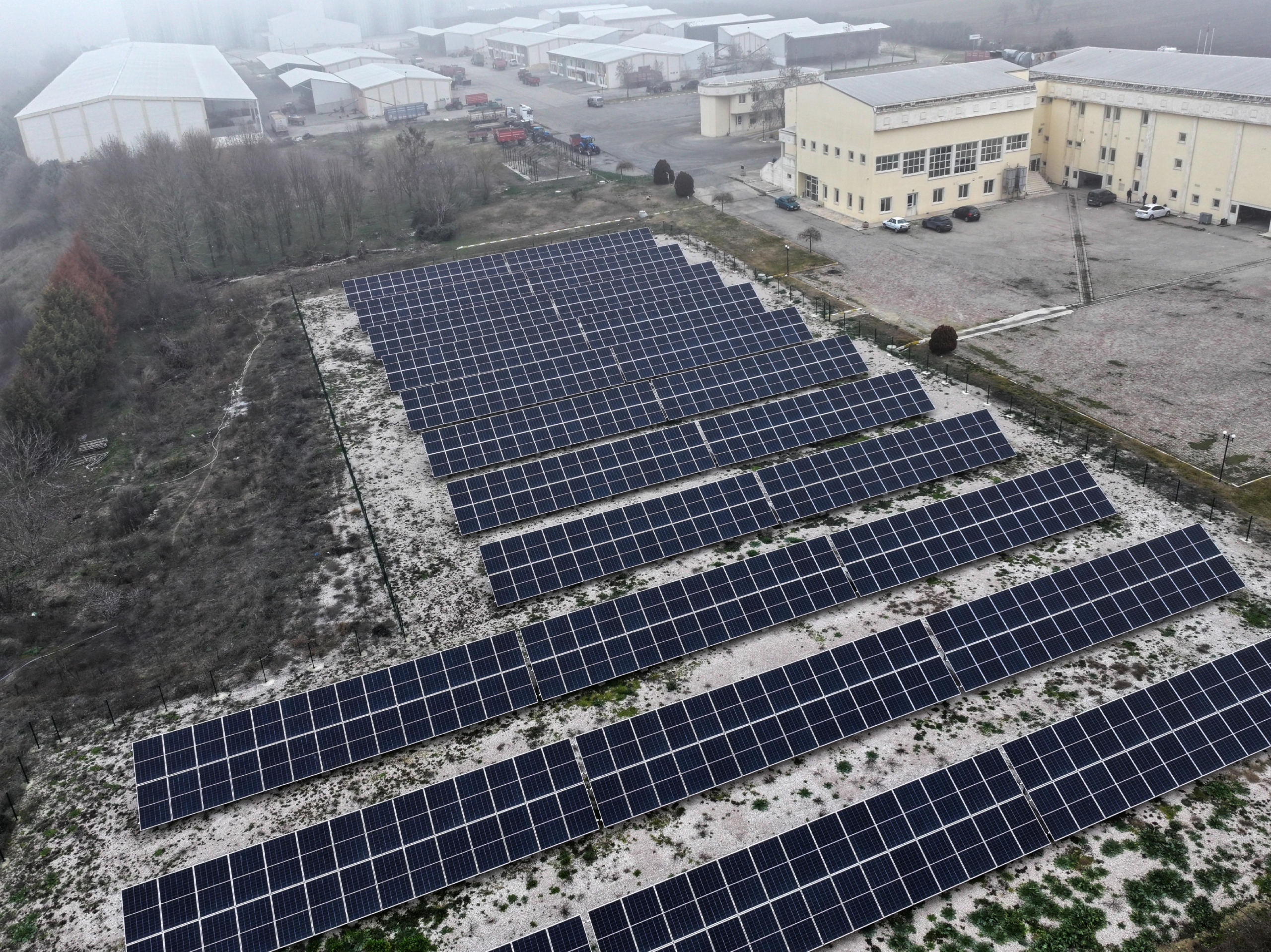 edirne-ticaret-borsasi-elektrigini-gunes-tarlasindan-karsilayacak-haberi-C1uiVIXa.jpg