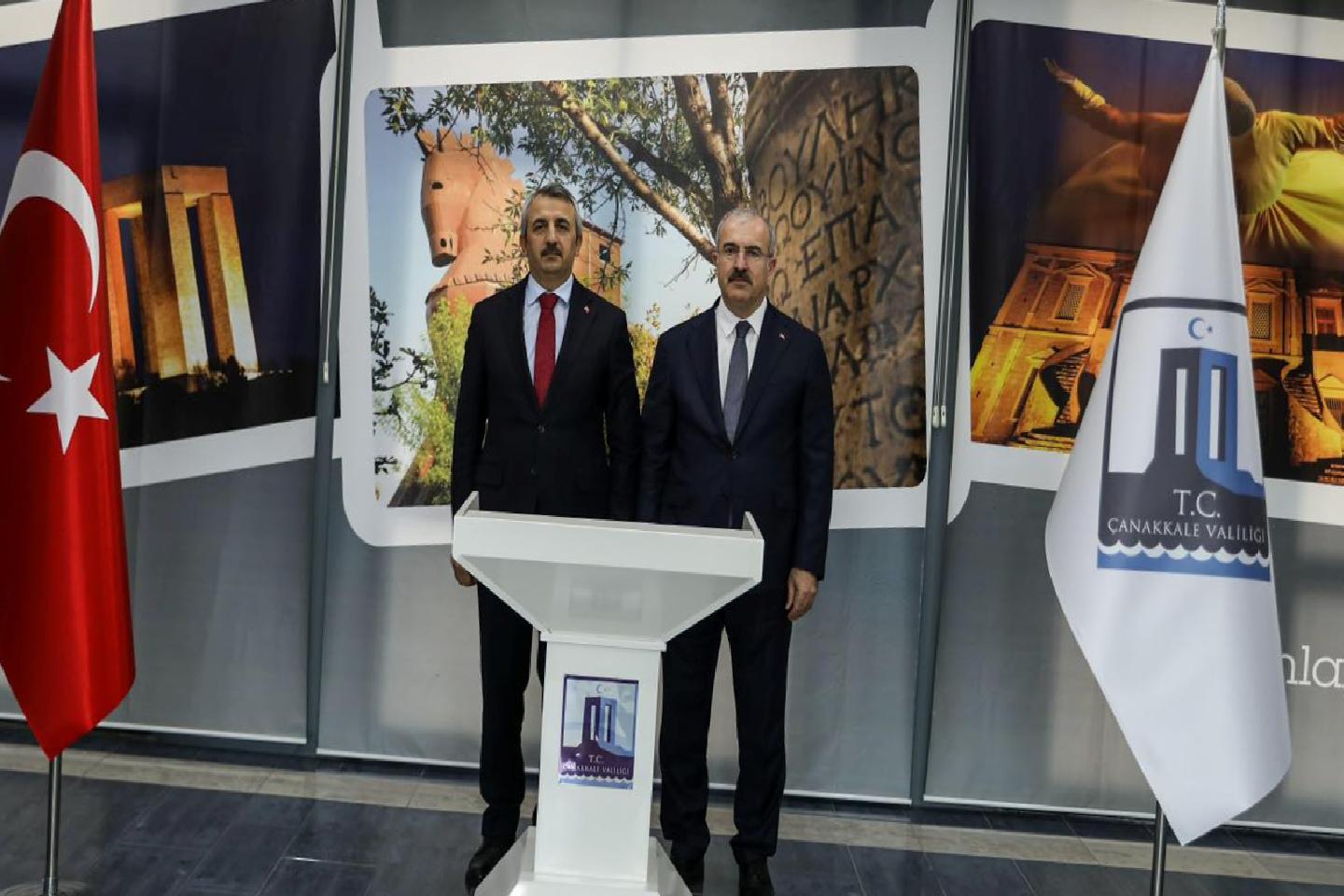 edirne-valisi-sezer-canakkalede-ziyaretlerde-bulundu-haberi-eF1EhX8h.jpg