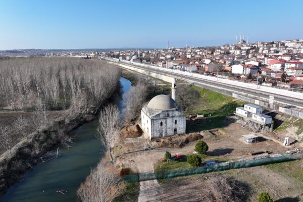Edirne’de Tunca Nehri’nin kenarı düzenleniyor haberi