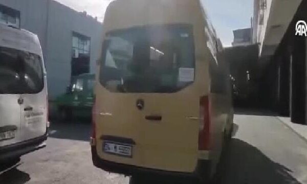 Esenyurt’ta ters yönde giden minibüsün sürücüsüne para cezası uygulandı haberi