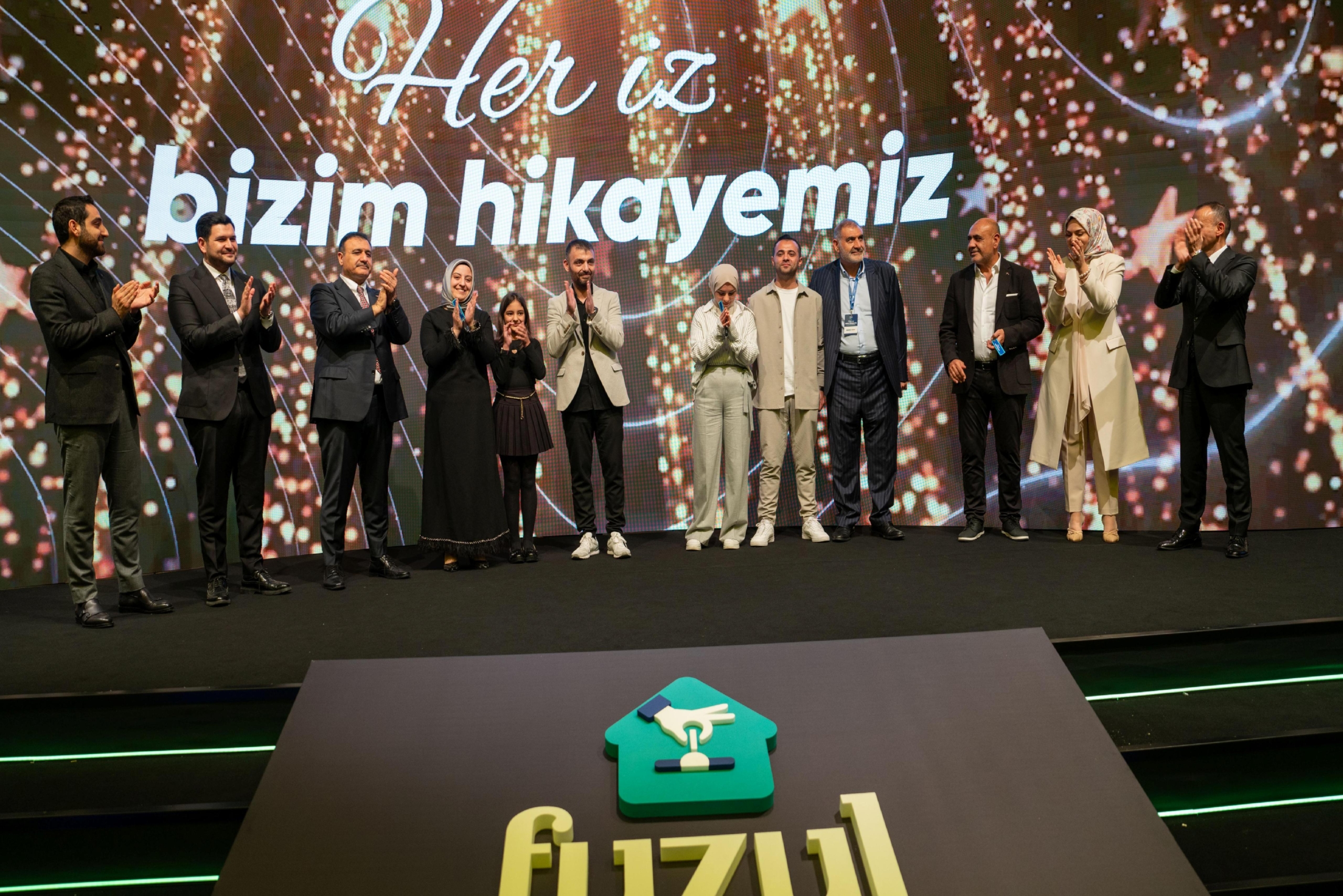 fuzul-togg-kazanan-talihlilere-araclarini-teslim-etti-haberi-ySWcqlkQ.jpg