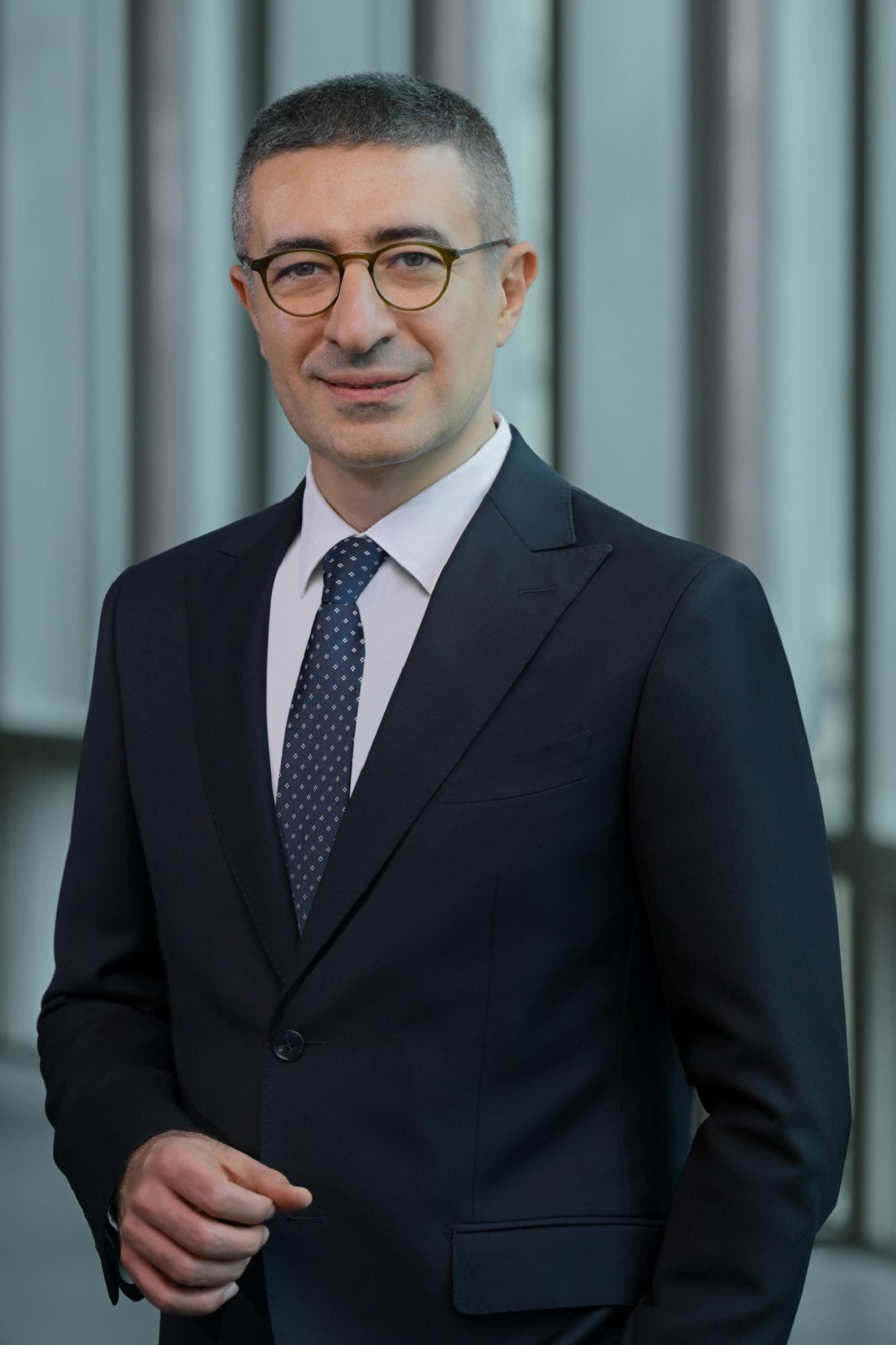 garanti-bbva-cdpnin-iklim-degisikligi-ve-su-guvenligi-programlarinda-a-notunu-aldi-haberi-lX2Qc4vk.jpg