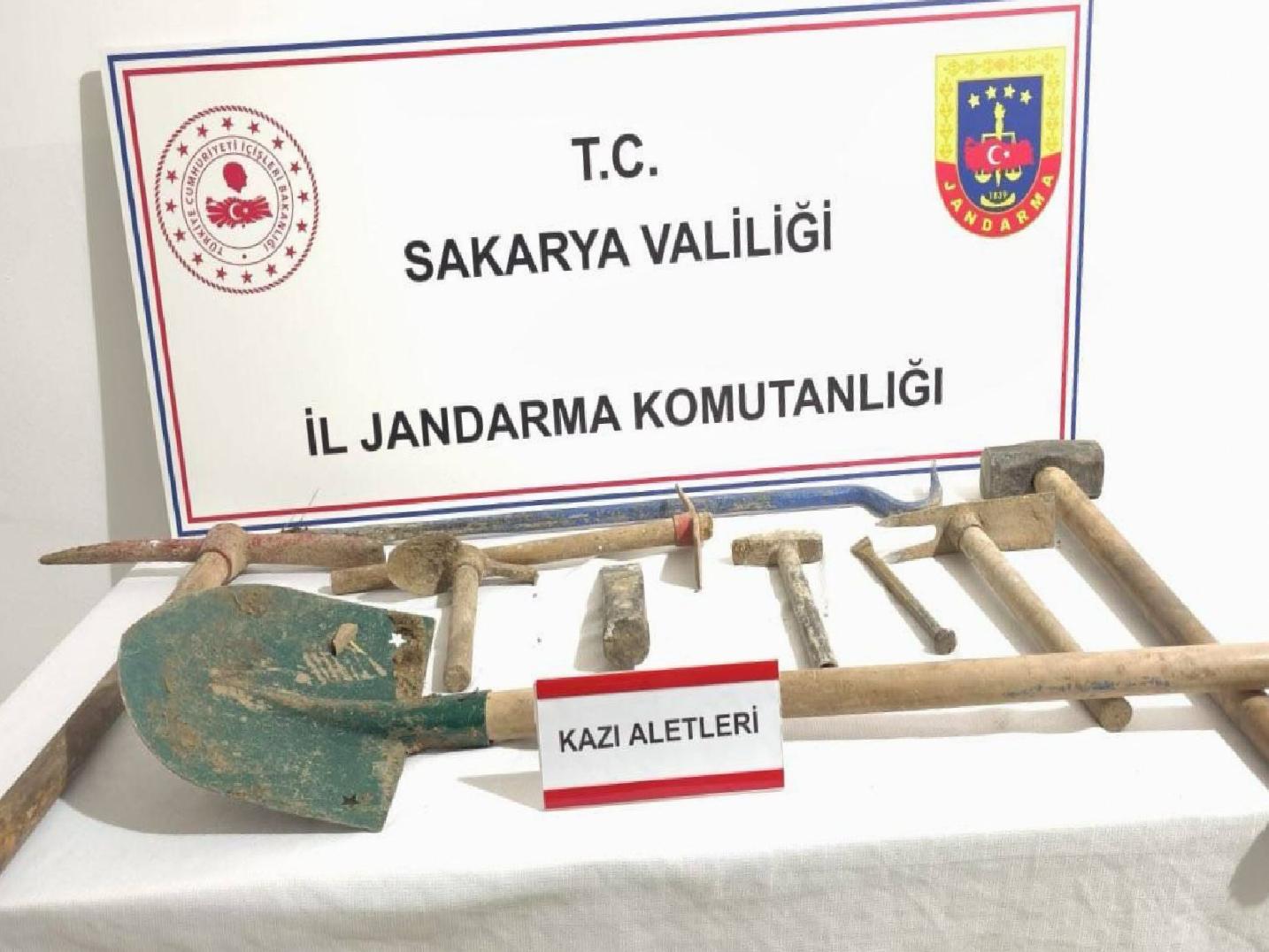 geyvede-kacak-kazi-yapan-6-kisi-sucustu-yakalandi-haberi-CQgezkZY.jpg