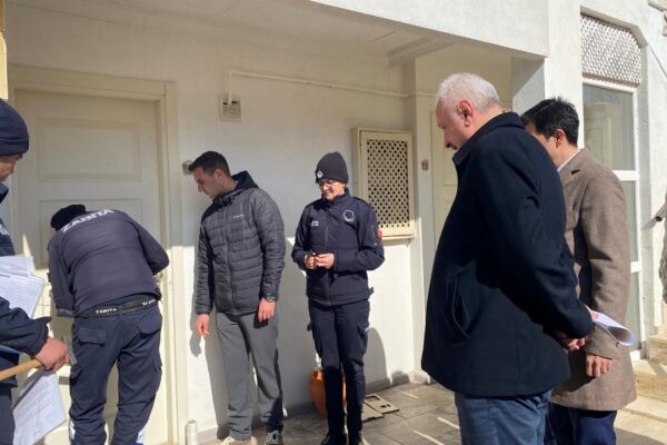 Gökçeada’da turizm işletme belgesi olmayan otel ve pansiyonlar mühürlendi haberi