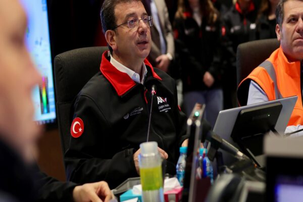 İBB Başkanı İmamoğlu, AKOM’daki çalışmaları takip etti haberi