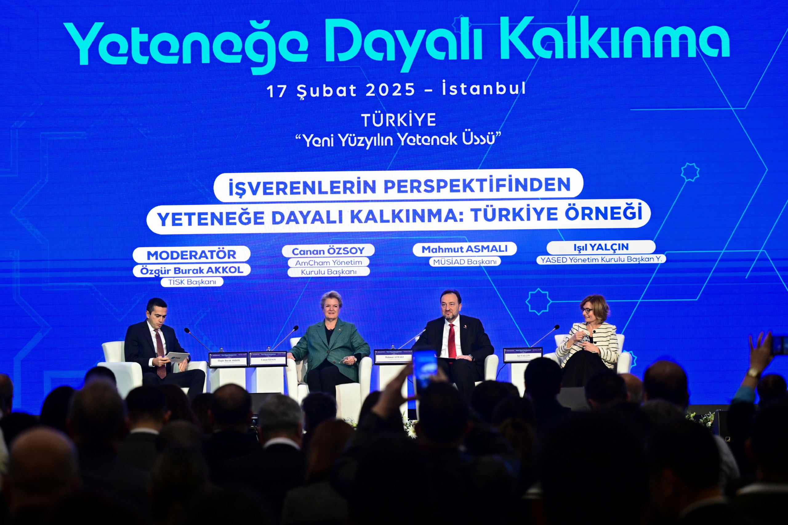 istanbul-insan-kaynaklari-forumu-devam-ediyor-haberi-8UvzQ4EN.jpg