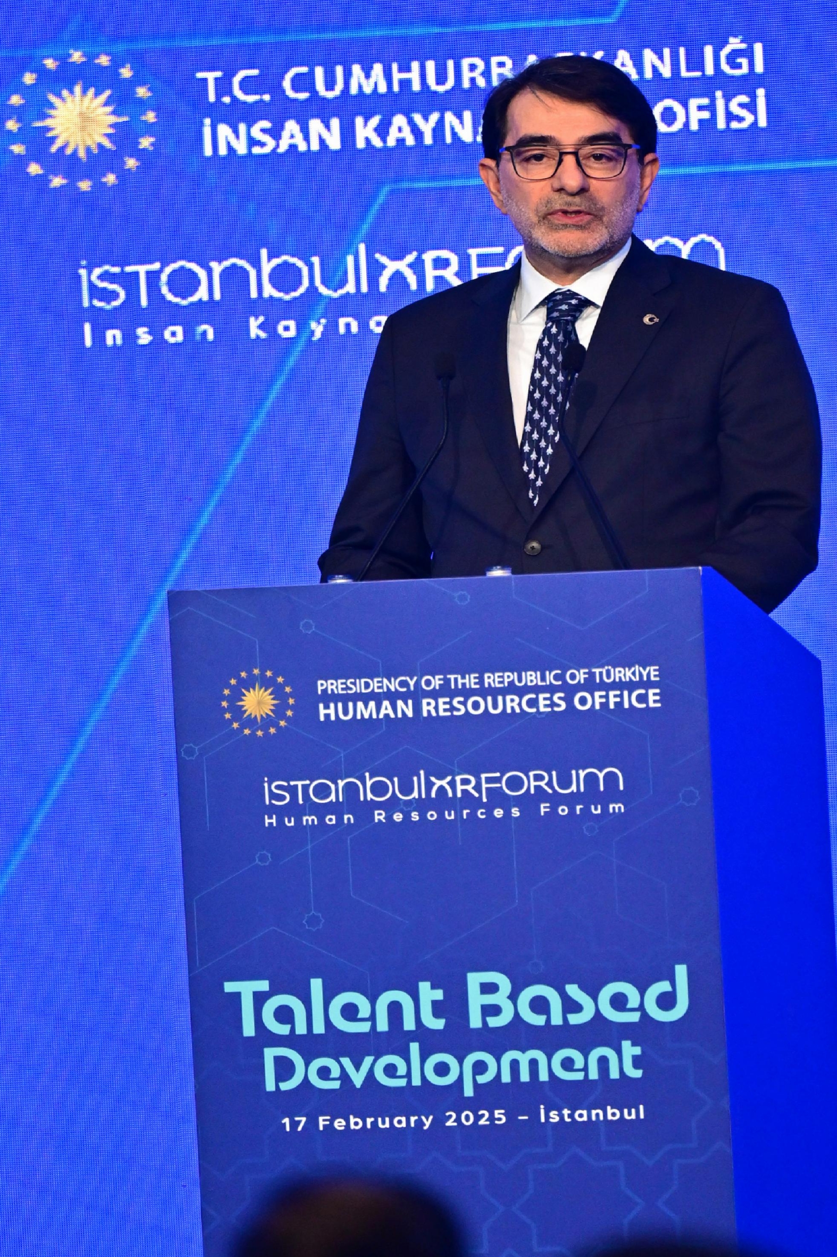 istanbul-insan-kaynaklari-forumu-haberi-8EN35vIm.jpg