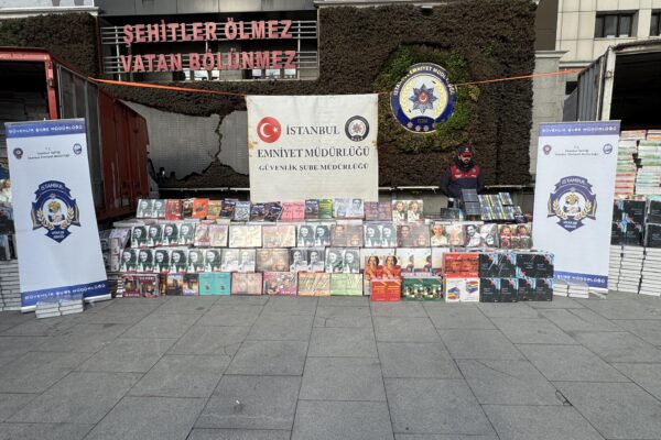 İstanbul’da 94 bin 587 korsan kitap ele geçirildi haberi