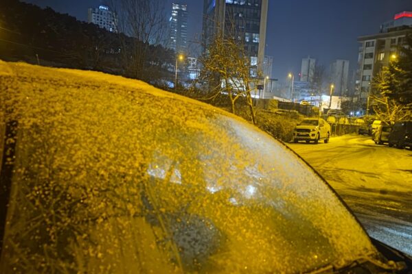 İstanbul’da soğuk hava etkili oluyor haberi