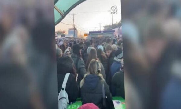 İstanbul’da tramvay seferlerindeki gecikme yoğunluğa neden oldu haberi