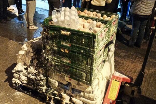 Karamürsel’de markette çıkan yangın söndürüldü haberi