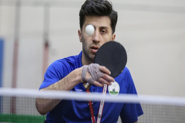 Kazada engelli kaldı masa tenisine başladı ilk madalyasını aldı haberi
