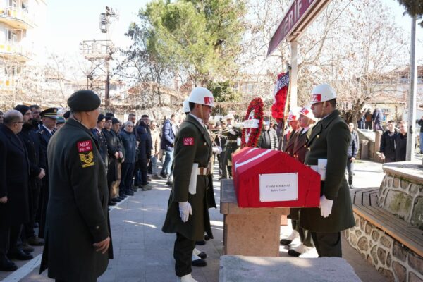 Kıbrıs Gazisi Korkmaz son yolculuğuna uğurlandı haberi