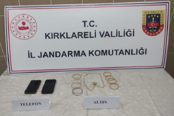 Kırklareli’nde kendilerini polis olarak tanıtıp dolandırıcılık yapan 2 kişiden 1’i tutuklandı haberi